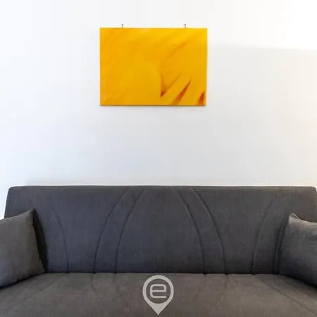Апартаменты Estay - Rockefeller 2 *