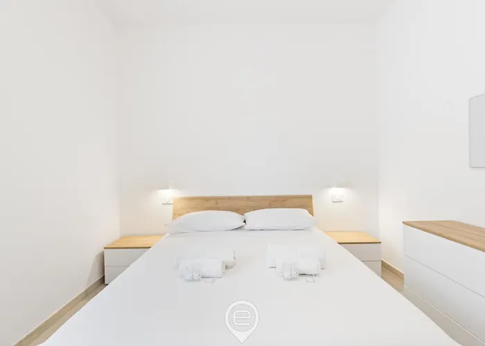 Rockefeller 2 Daire Alghero